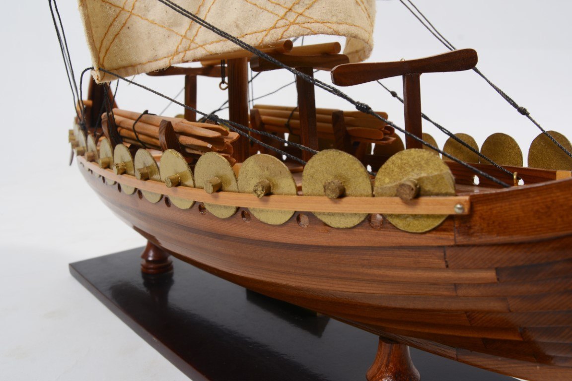 Drakkar ekskluzywny model łodzi wikingów DR40